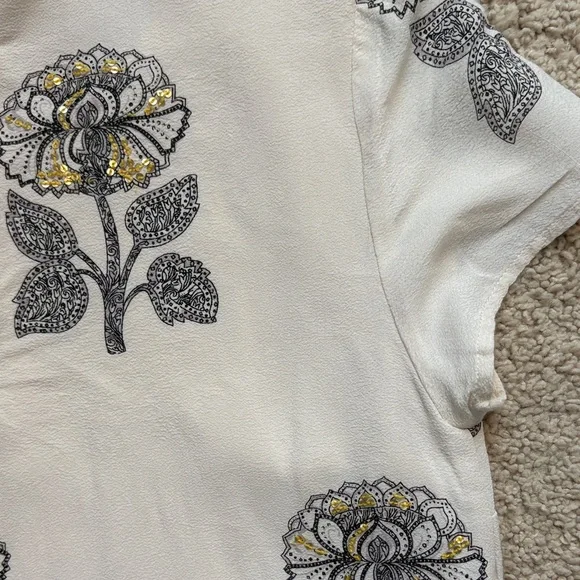 Field Study Tunic Maeve White Shift Dress with Gray & Yellow Floral Motif - Picture 9 of 14